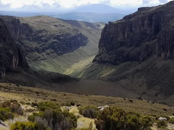 Climbing Mount Kenya 5 Days Via Sirimon - Chogoria Route