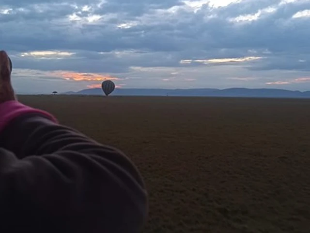 Experience the unique hot air balloon safari